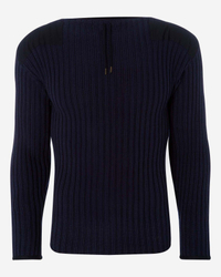 007 ribbed army sweater in Navy Blue | now £345 on N.Peal.com