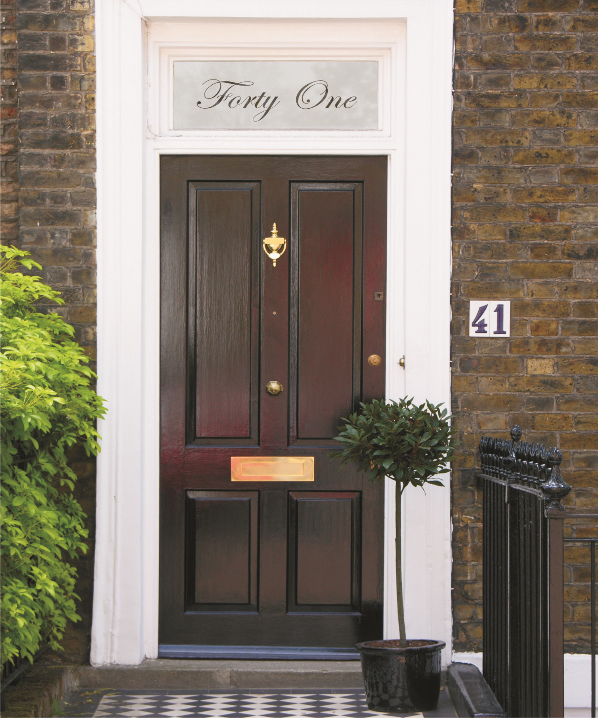 Front Door Furniture Ideas: 11 Extras for Your Home Entrance | Homebuilding