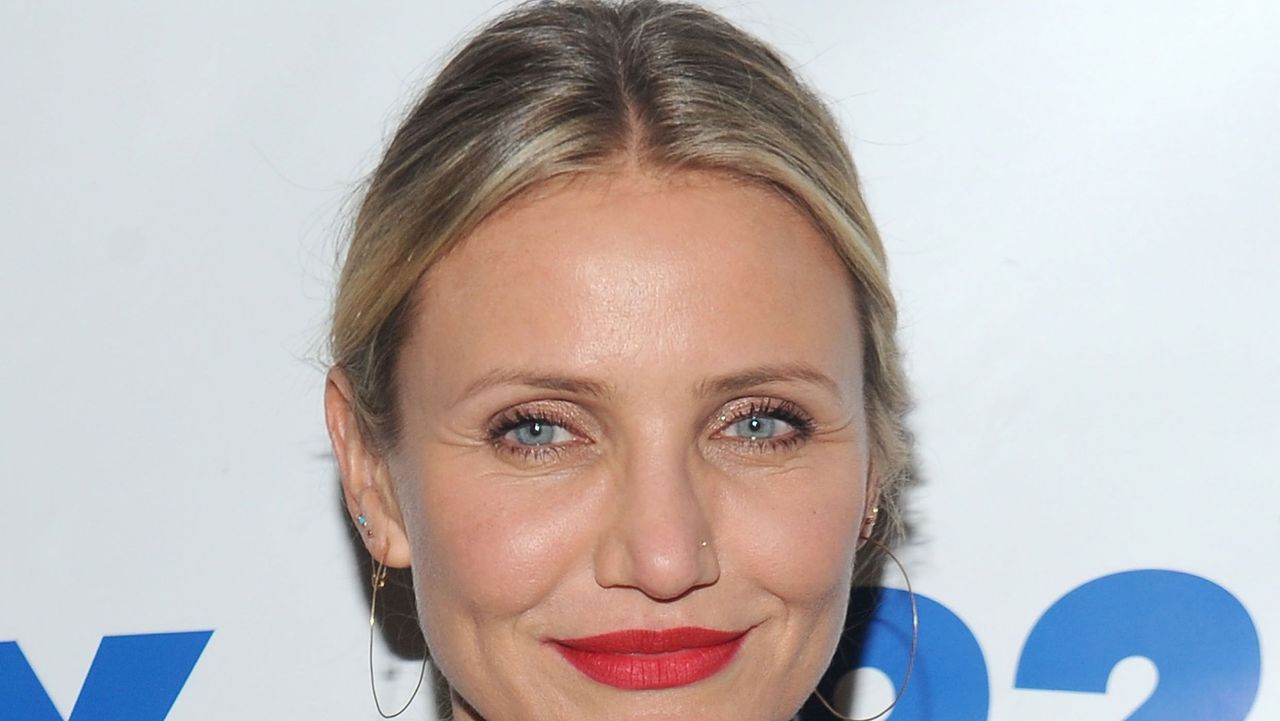 new york, new york april 05 actress cameron diaz attends the cameron diaz in conversation with rachael ray at 92nd street y on april 5, 2016 in new york city photo by brad barketgetty images