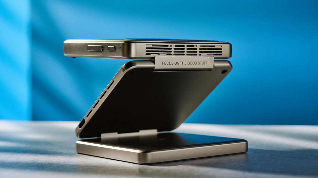 Aurzen ZIP Tri-Fold Portable Projector in Titanium Gold