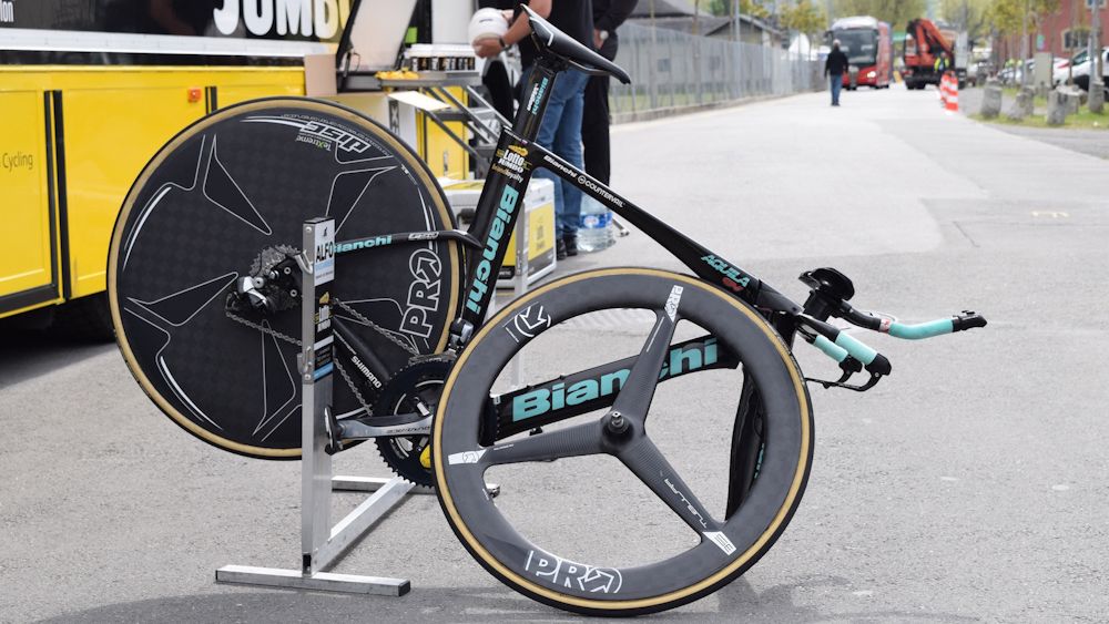 Primoz Roglic was an early starter and lead the prologue for a short while