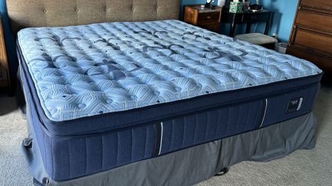 Stearns & Foster Estate mattress in reviewer's bedroom