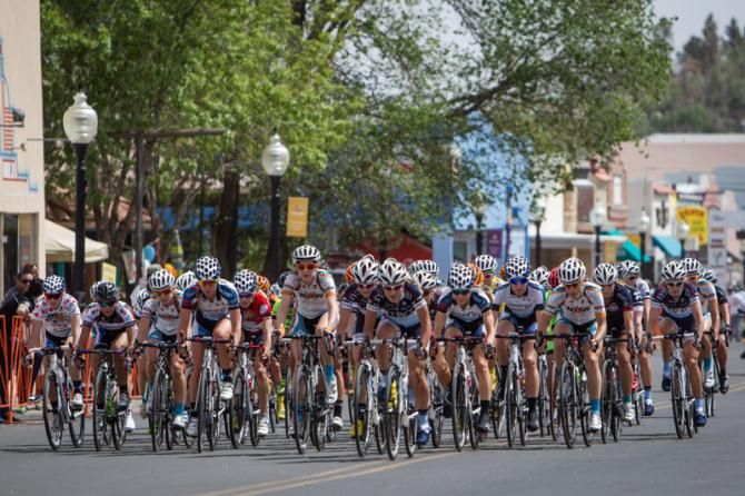 The women's field stayed together for the first part of the race.