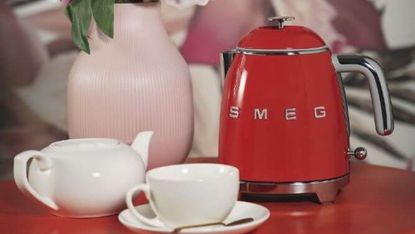 Smeg Mini Kettle 