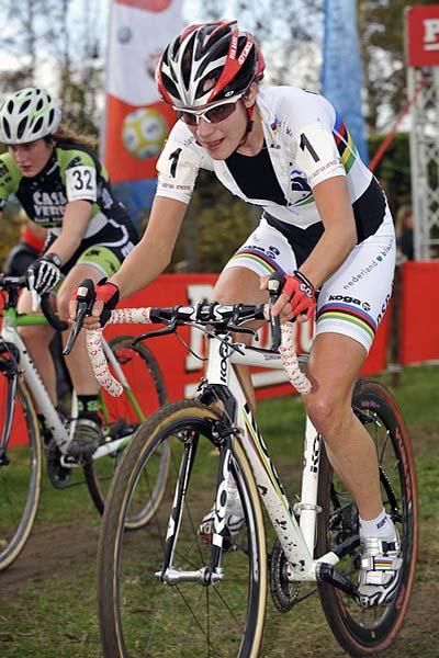 World Champion Marianne Vos suffered bad luck in the form of a flat.