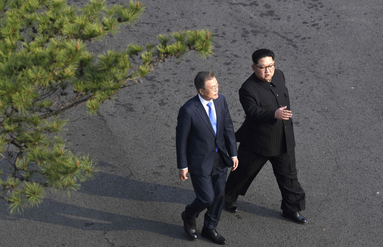 Kim Jong Un and Moon Jae-in.