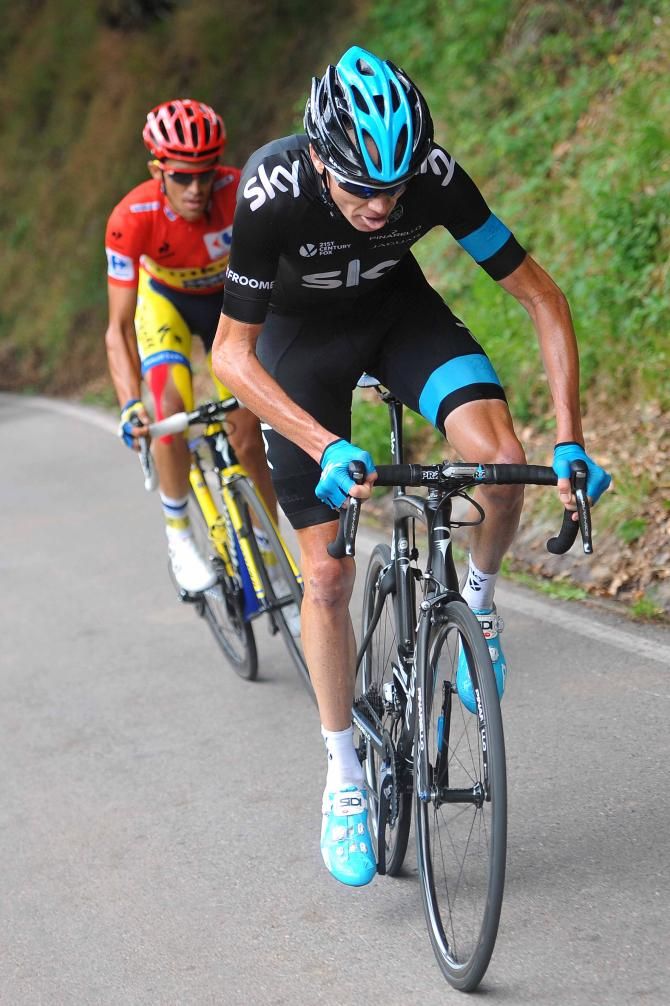 Chris Froome (Sky) and Alberto Contador (Tinkoff-Saxo) climb La Farrapona