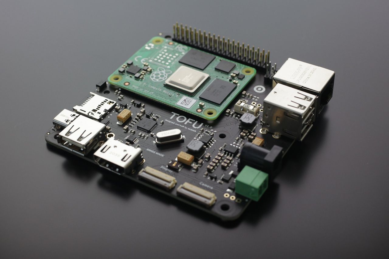 Oratek Tofu Raspberry Pi 4 Compute Module Carrier Board