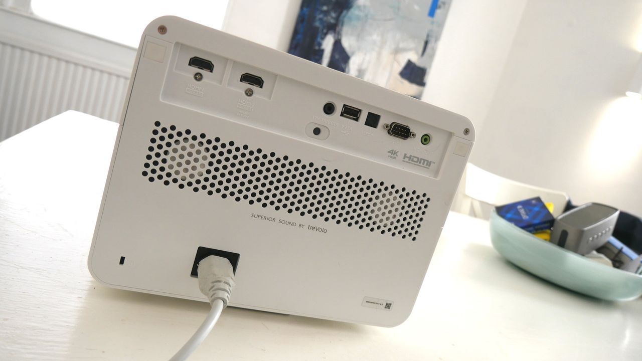 BenQ X3000i gaming projector