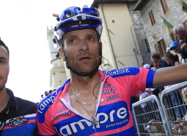 A tired looking Michele Scarponi had no answer for Rodriguez