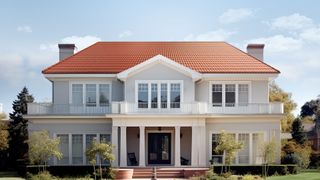 Jackery launches Solar Roof technology at CES 2025