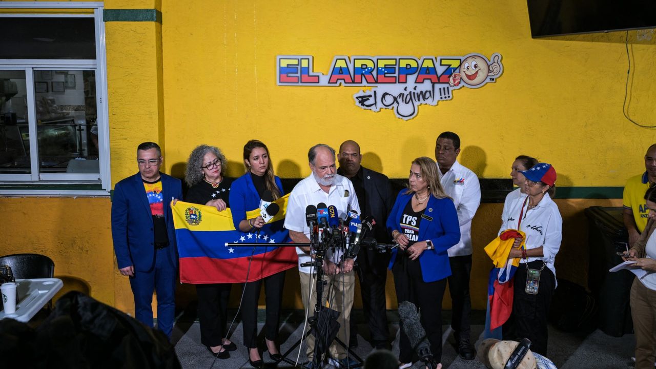 Venezuelan community leaders protest against Trump&#039;s removal of TPS in Doral, Florida, on Feb. 3, 2025.