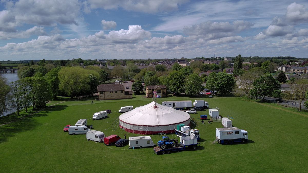 Photo of a cirus tent in a field taken with the Holy Stone Sirius HS900