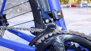 The new Super Record front derailleur includes some carbon on the outer plate