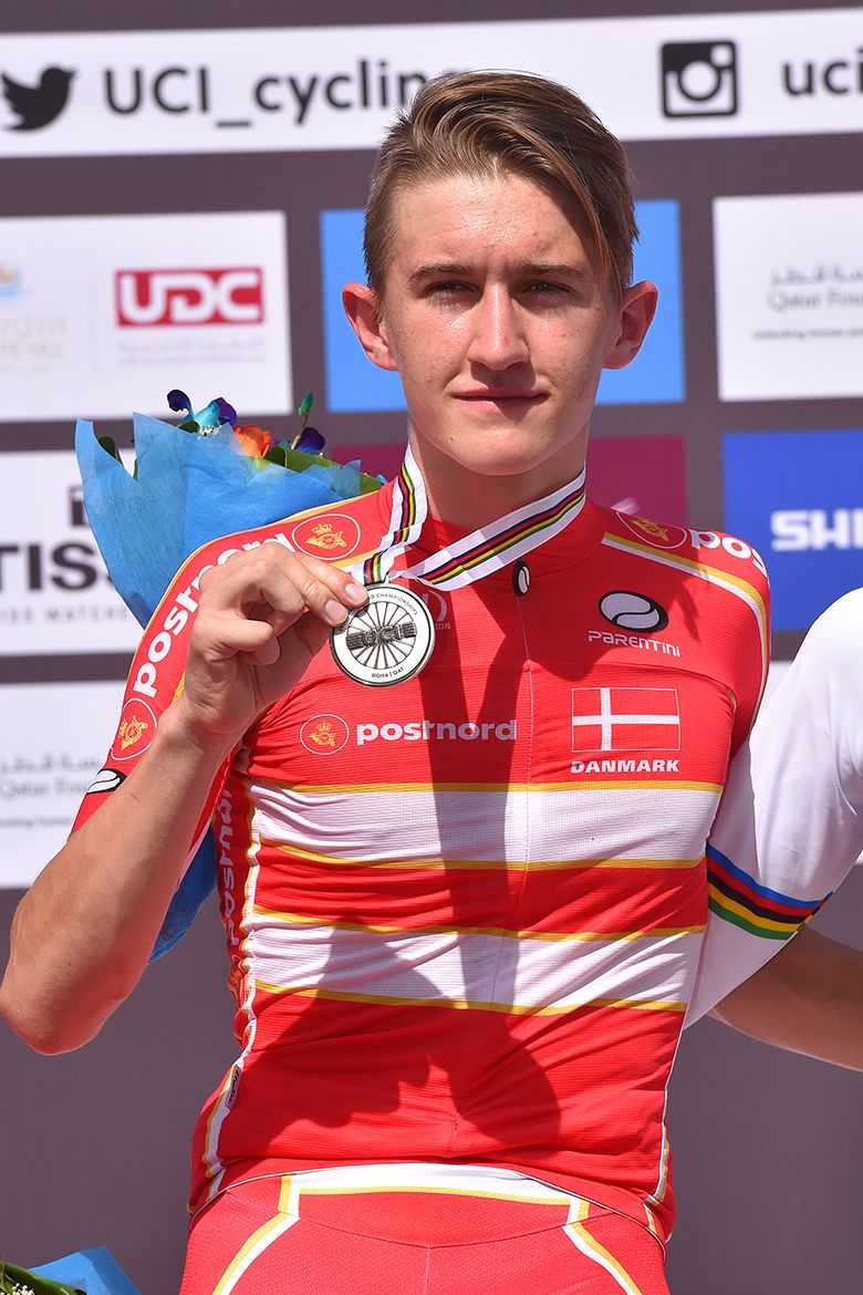Mikkel Bjerg with his silver medal