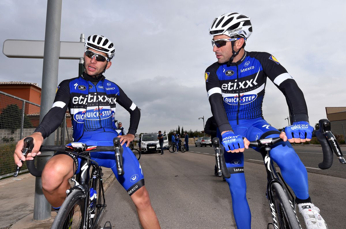Fernando Gaviria with leadout man Maximiliano Ariel Richeze