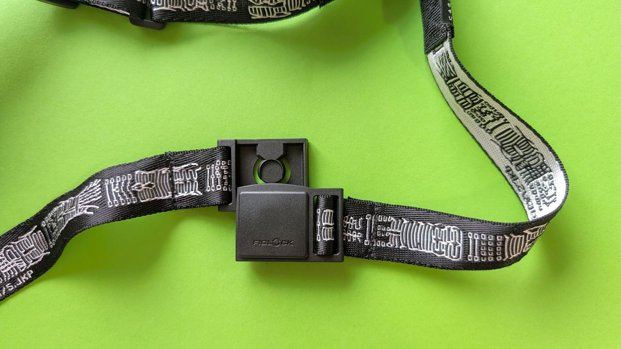 CASETiFY Cross-body Strap Phone Strap