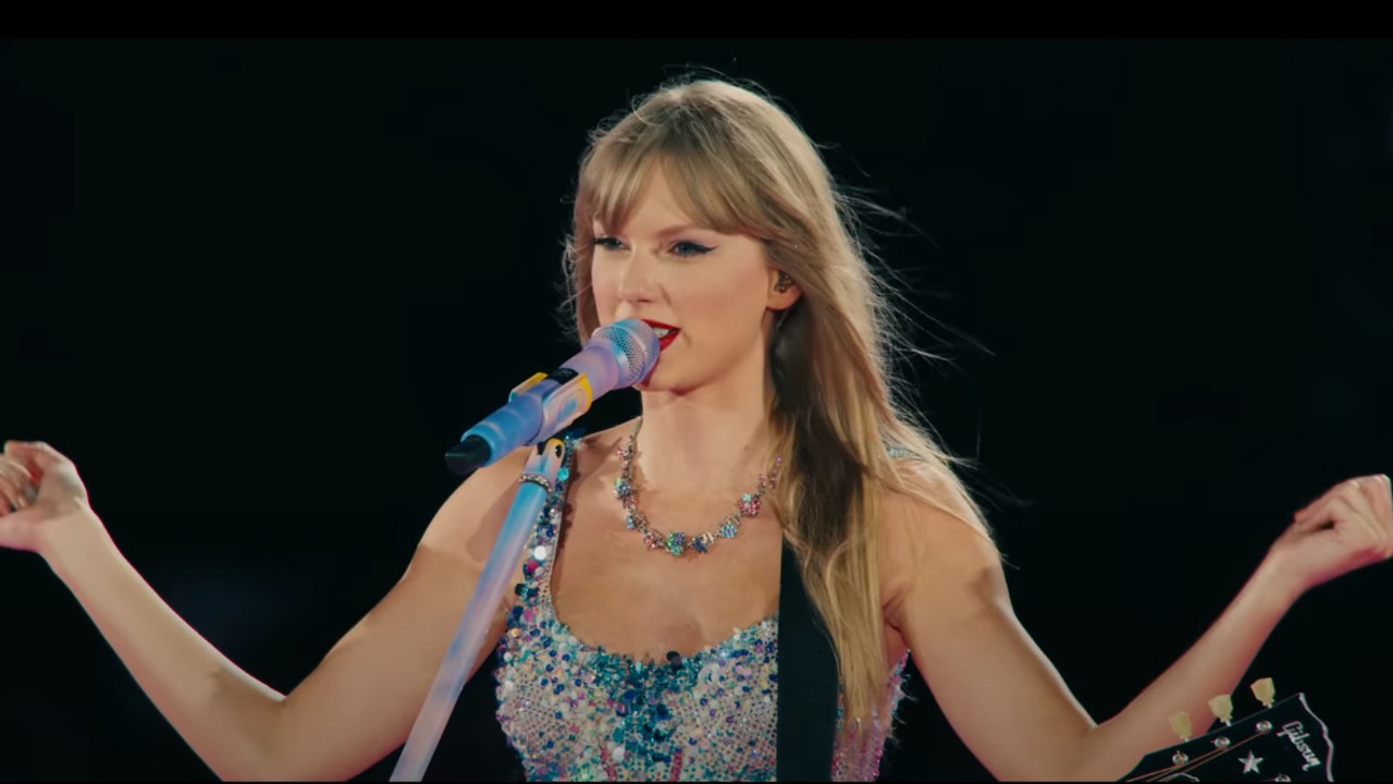 Taylor Swift apologizes after teasing fans with 'brand new songs