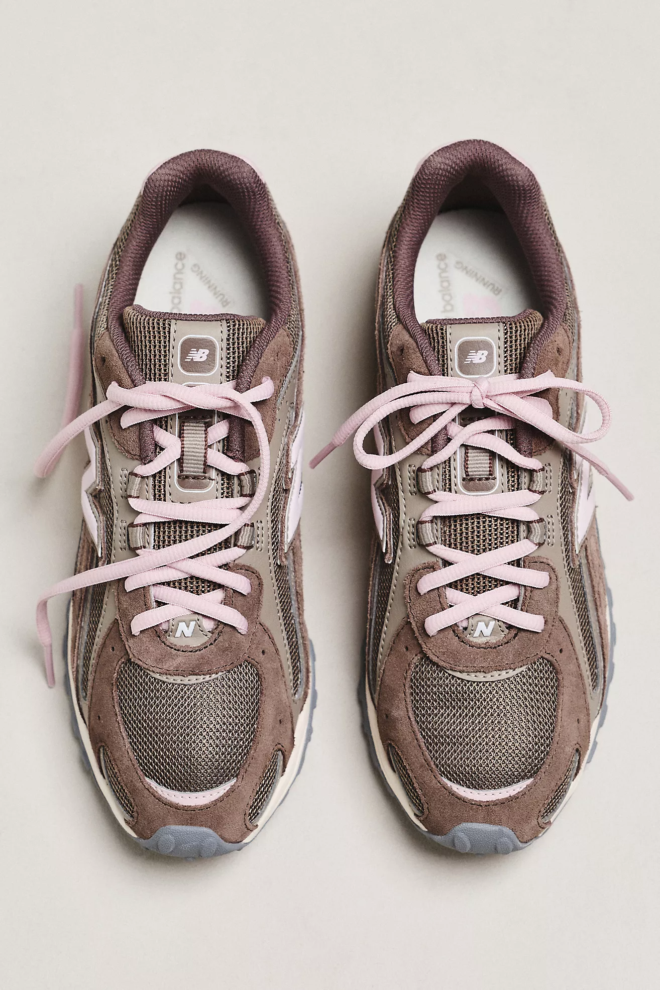 New Balance 204l Sneakers