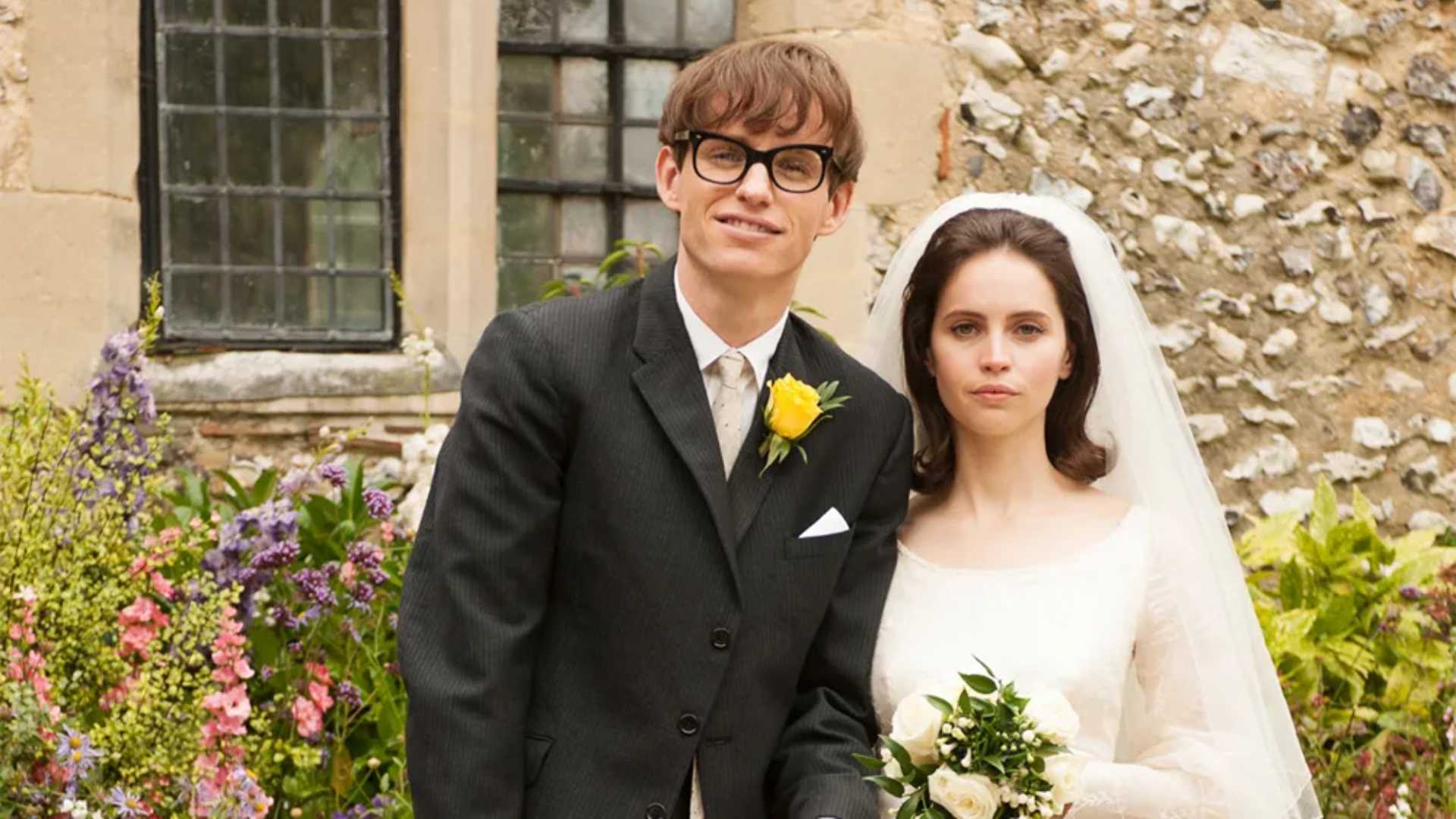 Eddie Redmayne and Felicity Jones as Stephen Hawking and Jane Wilde Hawking in The Theory of Everything