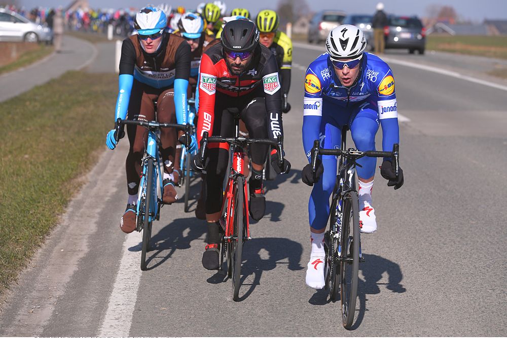 A breakaway at Omloop Het Nieuwsblad Elite