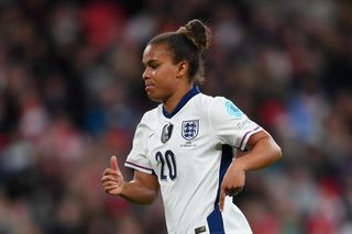 Nikita Parris running on the pitch