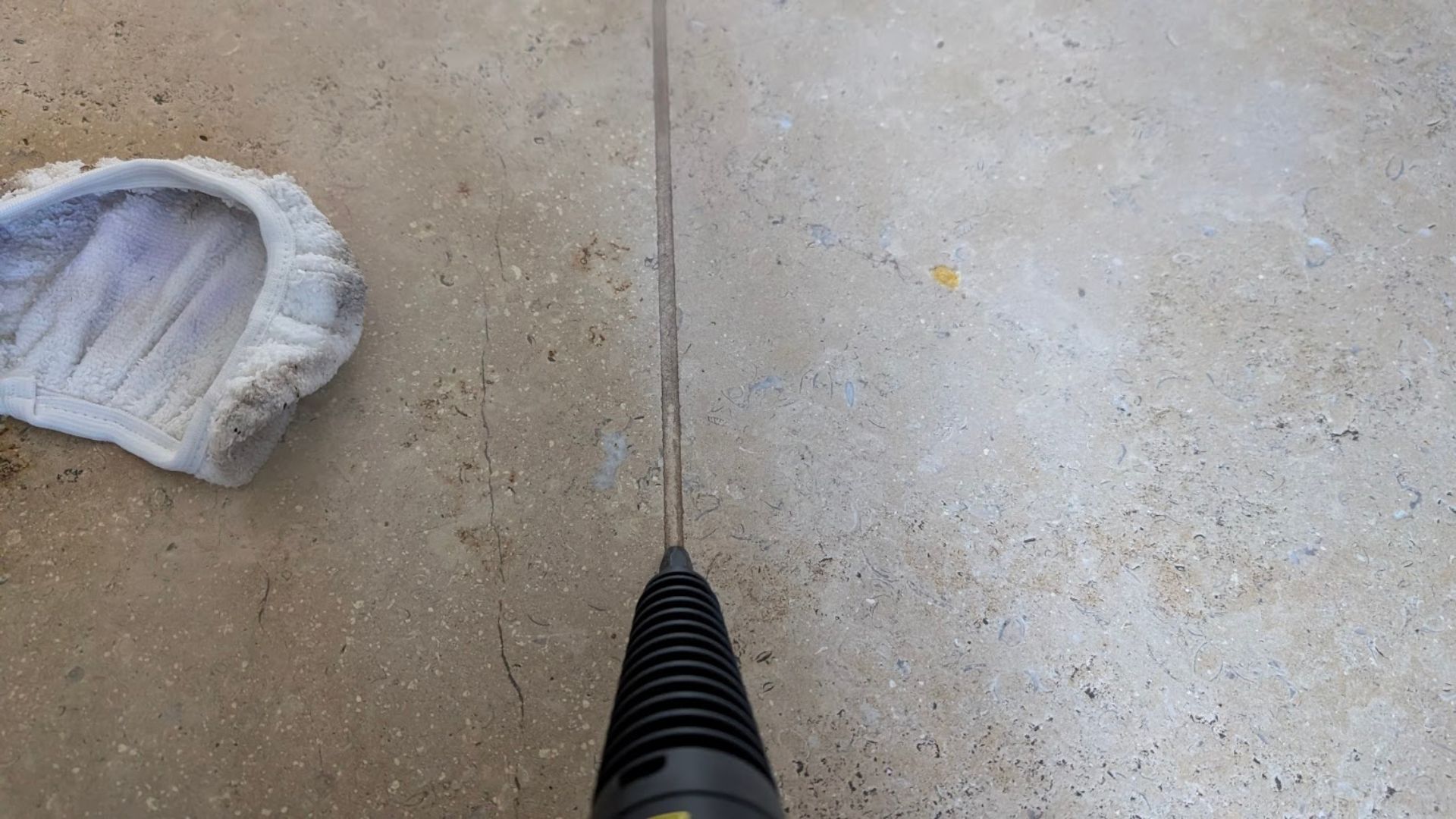 Testing the Beldray 15-in-1 Steam Cleaner in grouting