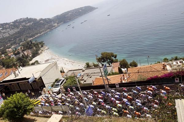 The peloton rides along the French Riviera.