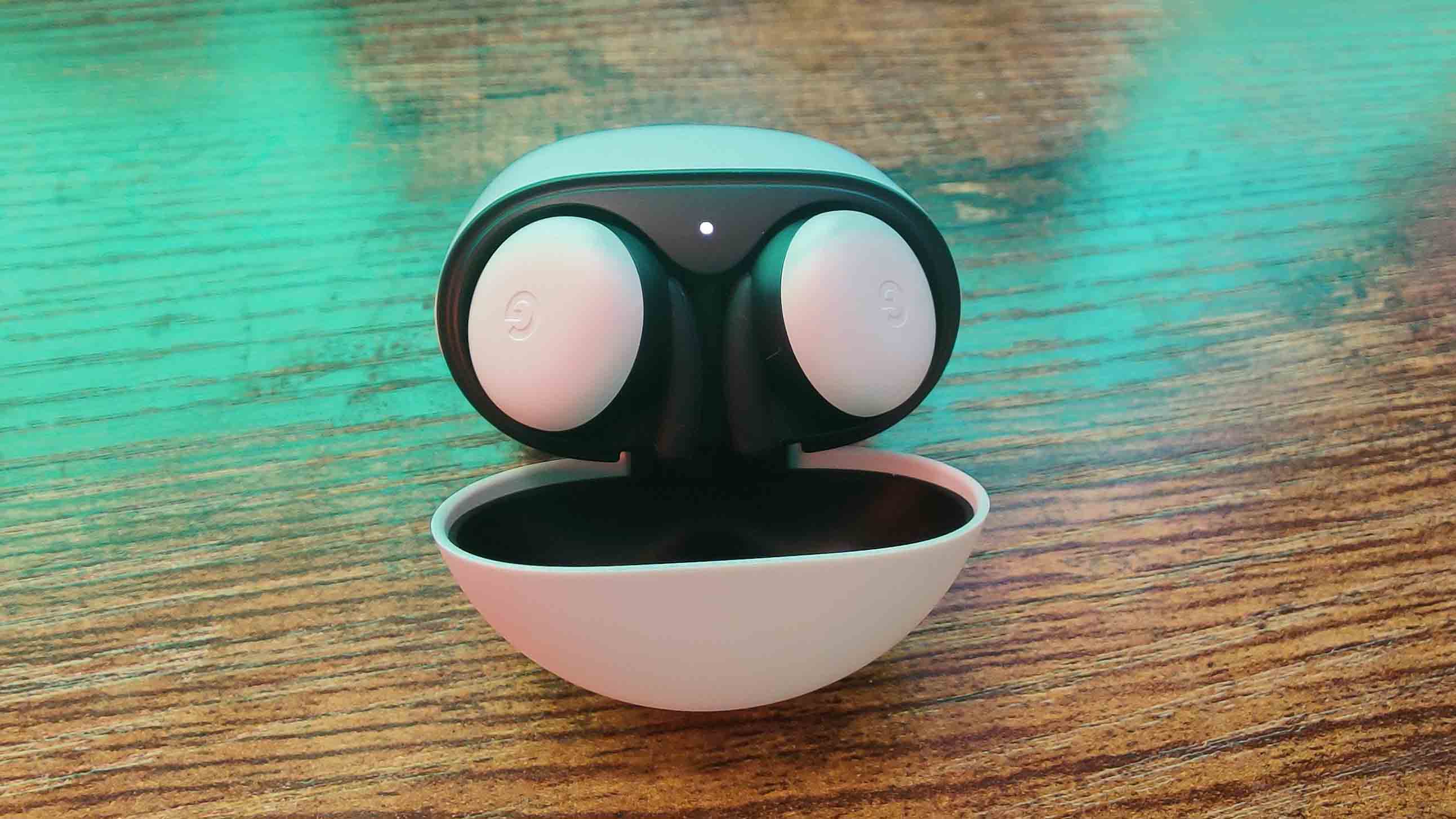 Google Pixel Buds (2020) review: 5 things to know