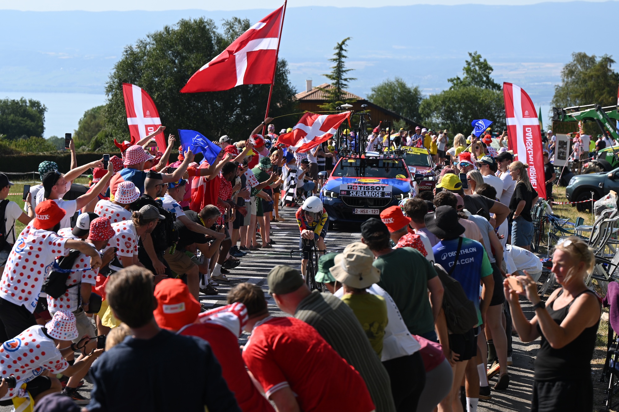 THONON-LES-BAINS, FRANCE - JULY 21: Mattias Skjelmose of Denmark and Team Lidl - Trek competes while fans cheers during the 113th Tour de France 2026, Stage 16 a 26.1km individual time trial stage from Evian-les-Bains to Thonon-les-Bains / #UCIWT / on July 21, 2026 in Thonon-les-Bains, France. (Photo by Dario Belingheri/Getty Images)