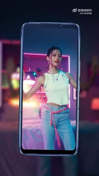 The ROG Phone series old, thicker bezel design.