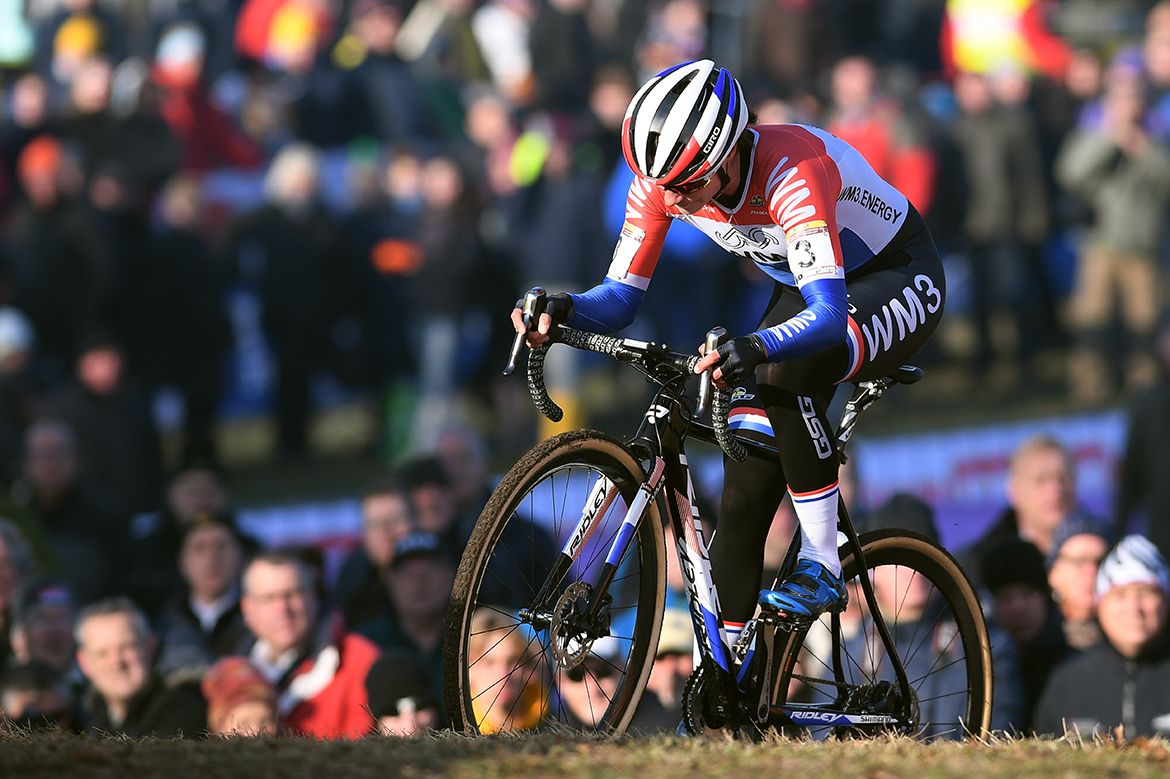 Marianne Vos en route to victory