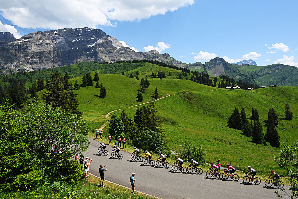 VILLARS-SUR-OLLON, SWITZERLAND - JUNE 21: A general view of peloton climbing to the Col de la Croix (1772m) during the 89th Tour de Suisse 2026, Stage 5 a 150.7km stage from Villars-sur-Ollon to Villars-sur-Ollon 1249m / #UCIWT / on June 21, 2026 in Villars-sur-Ollon, Switzerland. (Photo by Tim de Waele/Getty Images)