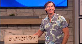 Jerry O'Connell, host of Pictionary 