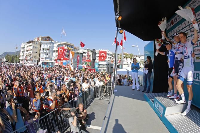 Plenty of people on hand in Marmaris for the stage 4 podium ceremony.