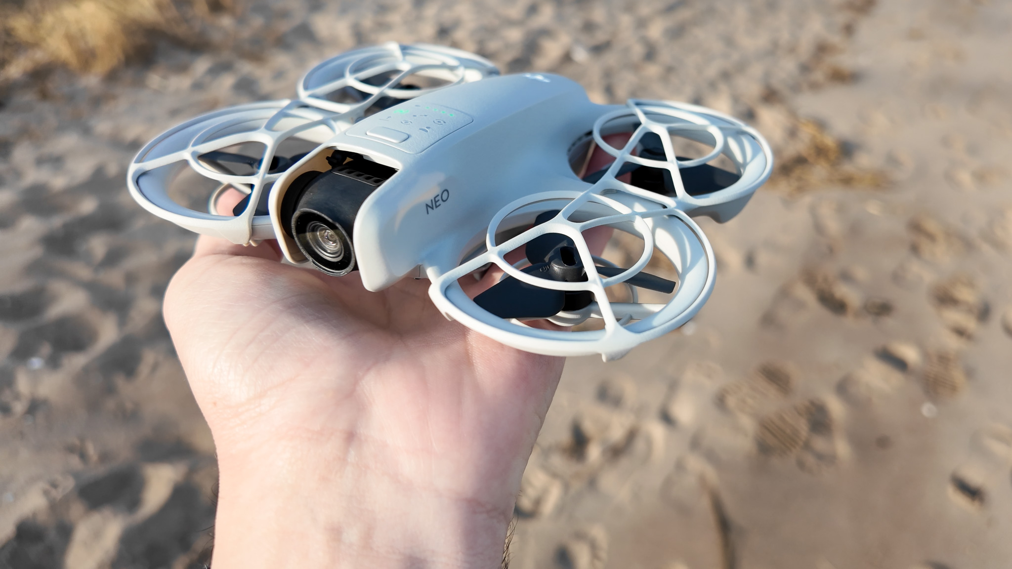 DJI Neo - Close up