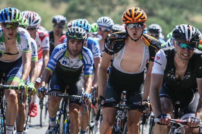Carter Jones (Optum) comes to the front before attacking