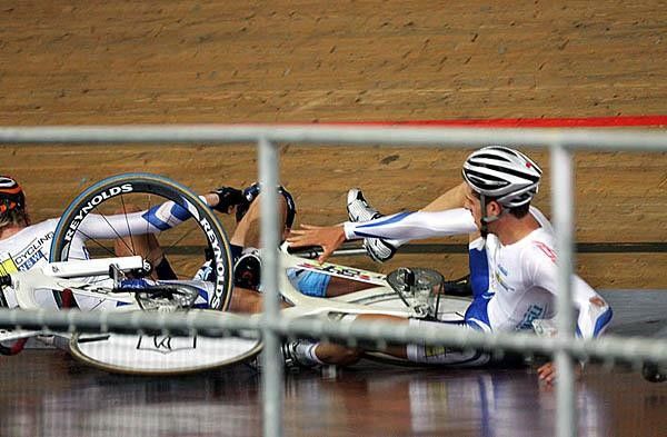 Davison and Donnelly hit the deck