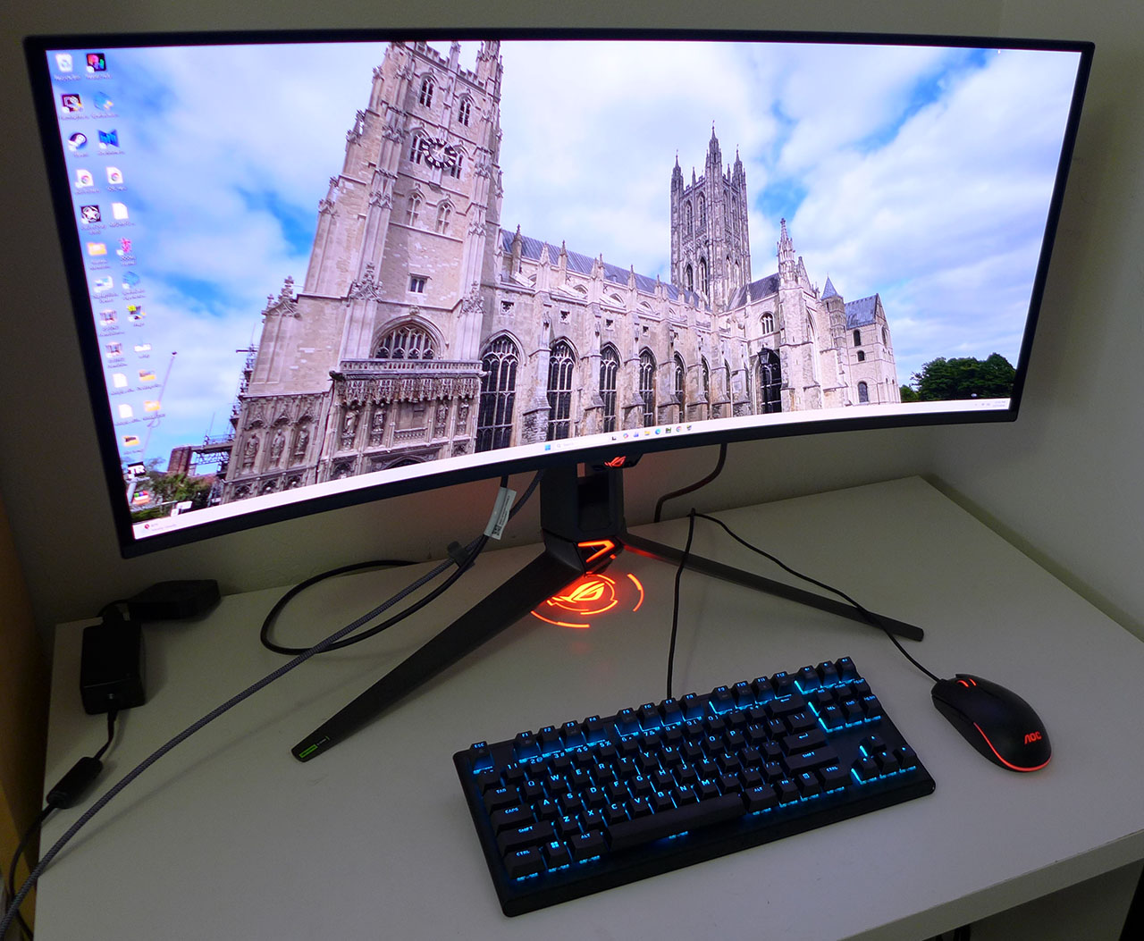 Asus ROG Swift PG34WCDN