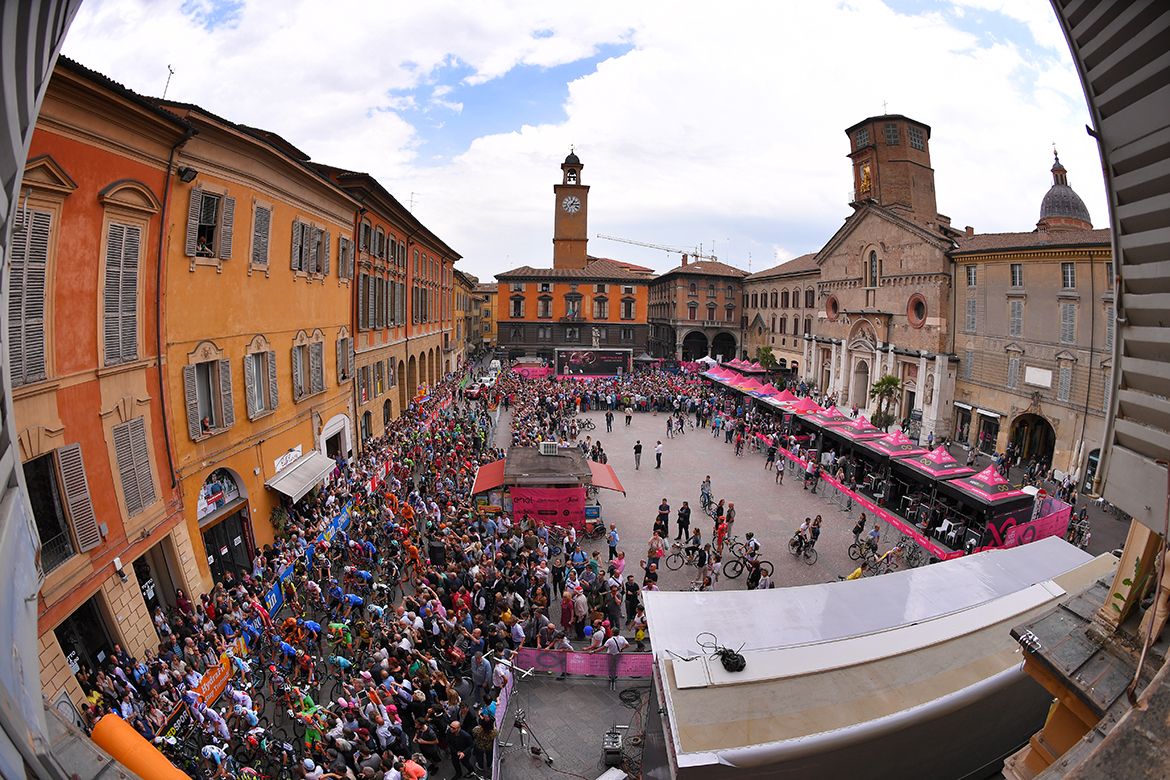 Fans gathered in Reggio Emilia for the Giro d'Italia's 13th stage