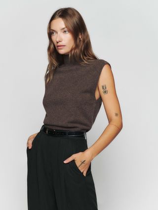 Arco Cashmere Sleeveless Turtleneck Sweater