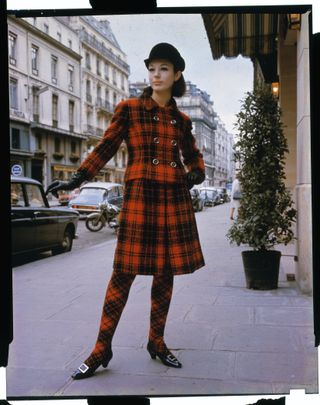 60s fashion - plaid dress