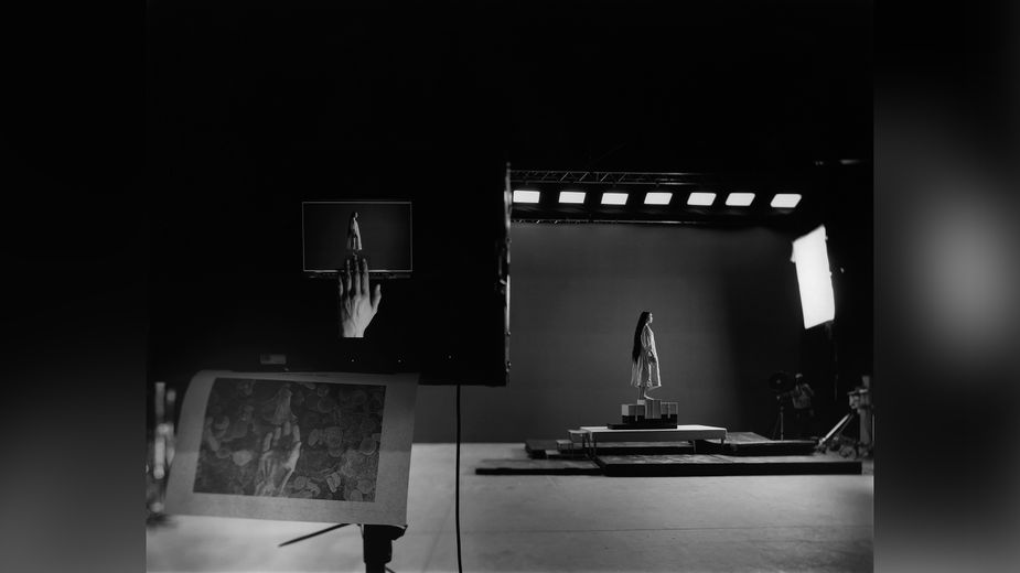 Home photography ideas: Dancing paint, using the magic of flash ...