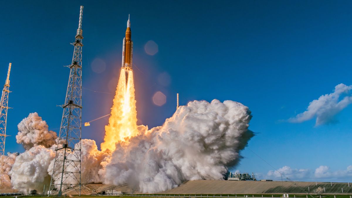 Lądowniki księżycowe SpaceX i Blue Origin opóźniają plany NASA dotyczące 10-miesięcznego tempa startów — image 2