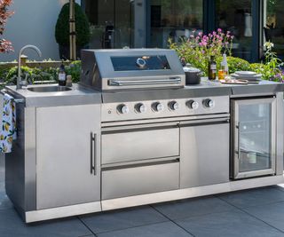 Outdoor grill with outdoor sink and BBQ