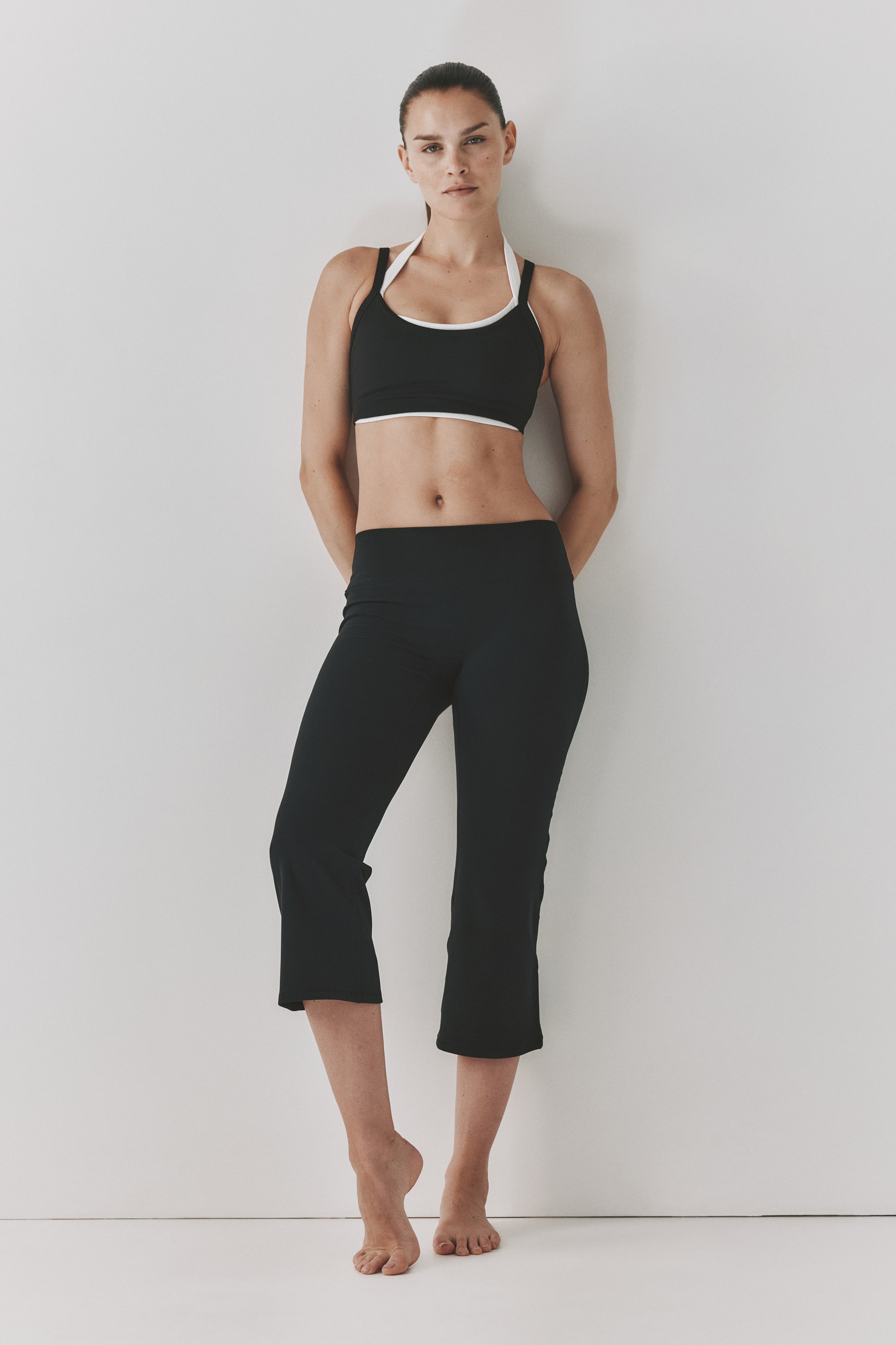 Flared Capri Sports Leggings With Softmove&amp;trade;