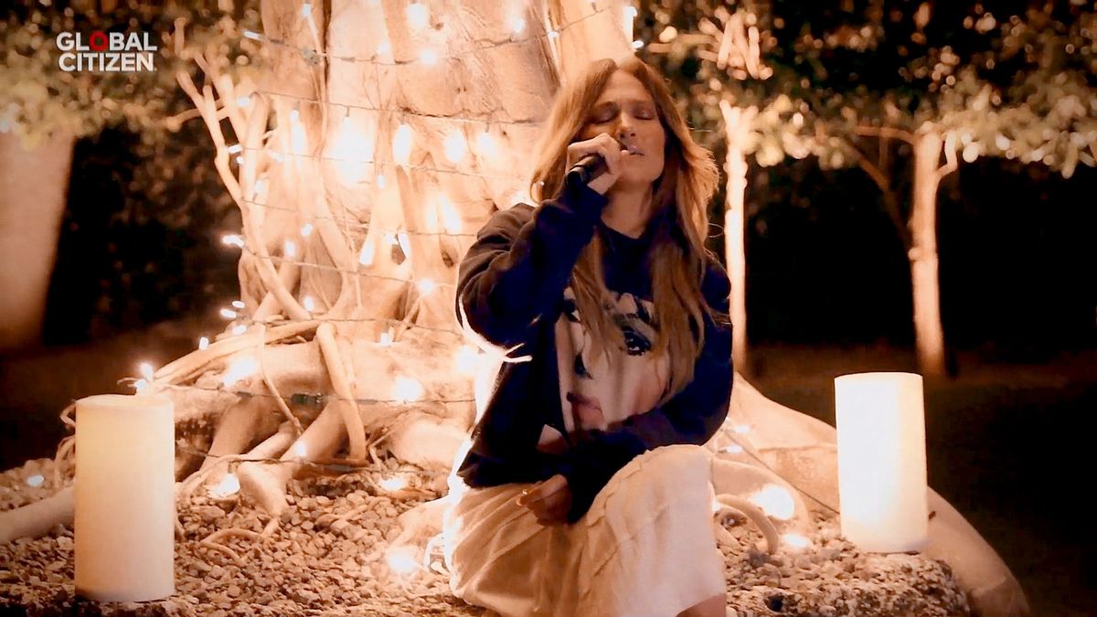 Watch Jennifer Lopez's "One World" Performance of Barbra Streisand's