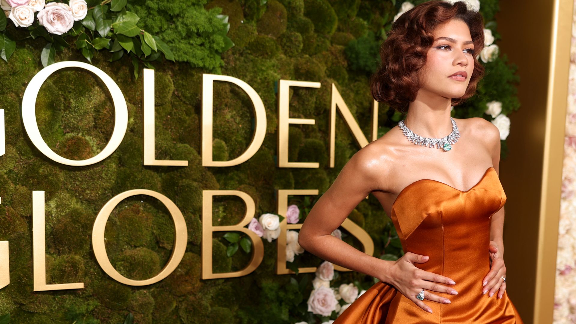 24 students join national honor society | Announcements |  laconiadailysun.com, image size:1920x1080