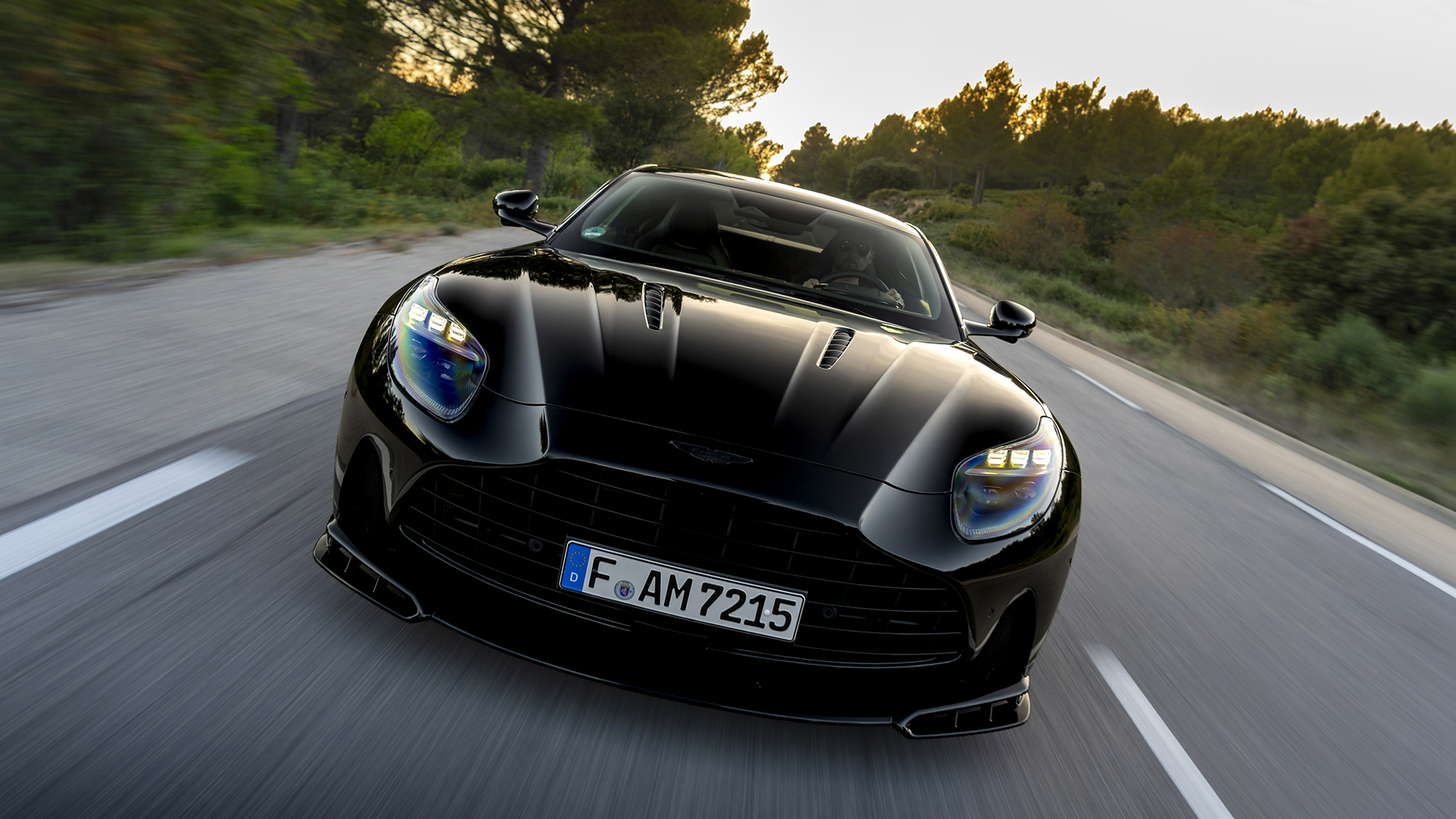 Aston Martin DB12 S in Onyx Black