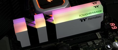 Thermaltake ToughRAM RGB DDR4-4600 C19